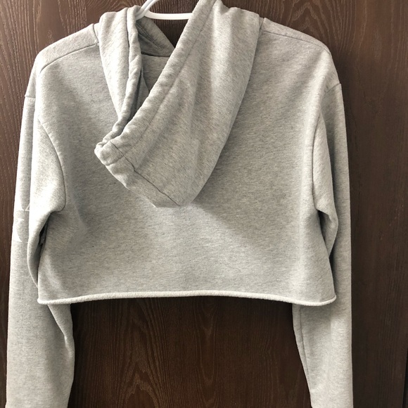 Cropped grey hoodie - Picture 2 of 4